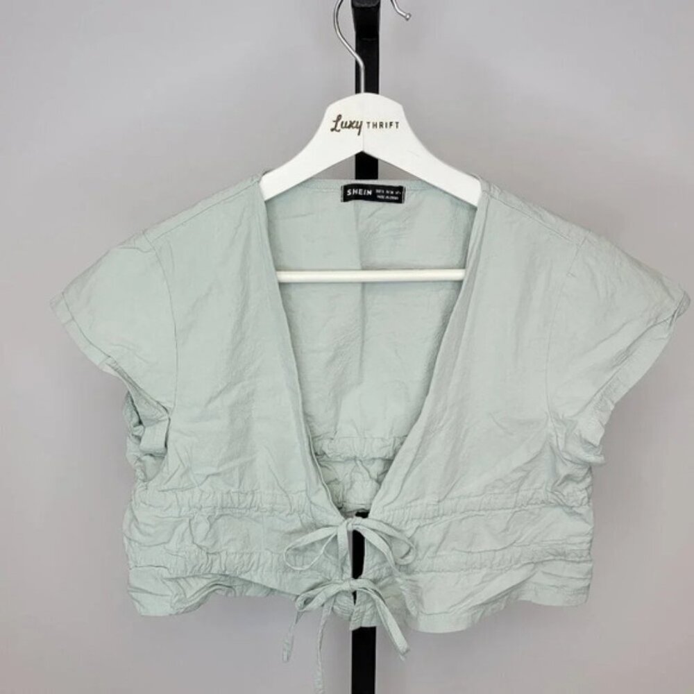 SHEIN Tie Front  Crop Top